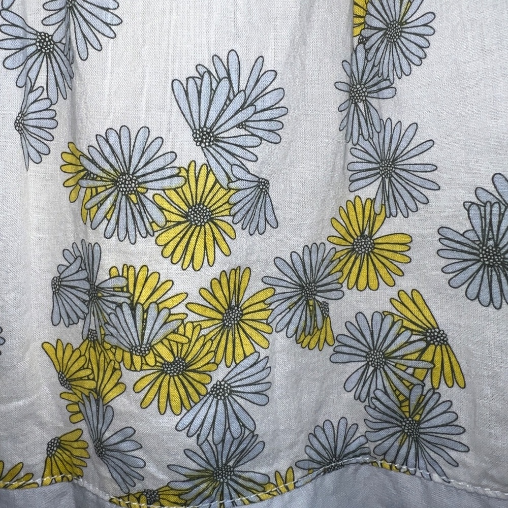 babyGap - 3T - Cotton Daisy Dress - Picture 2 of 4